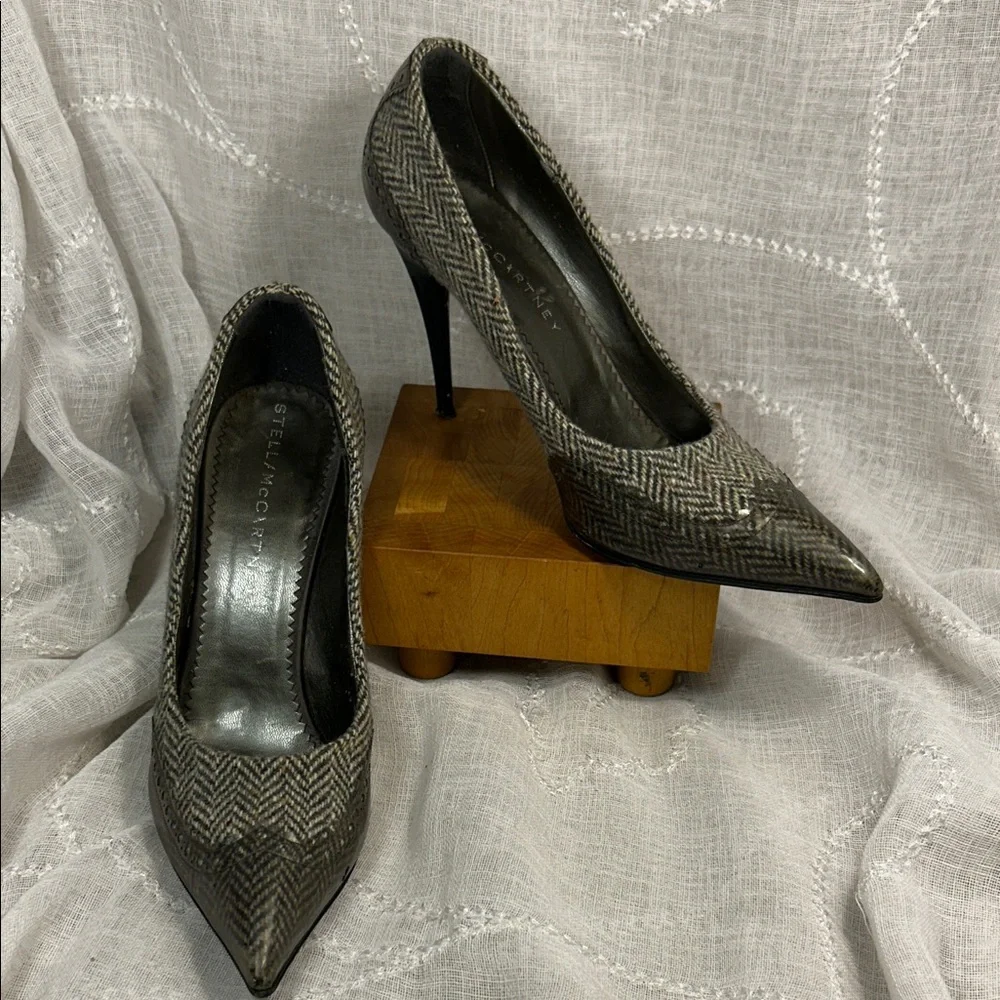 Stella Mccartney plaid classic pump heels